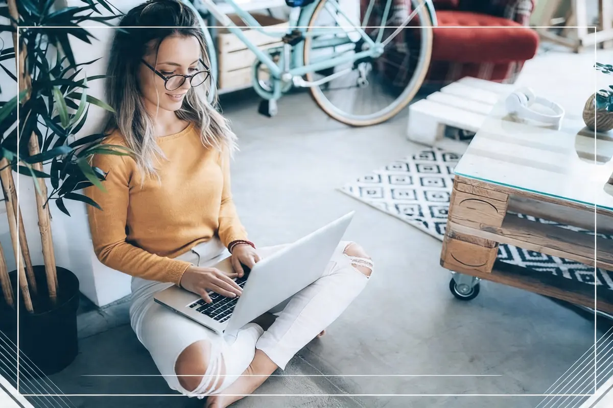 Effortless Sales Mini-Course by Kelly VanHoveln